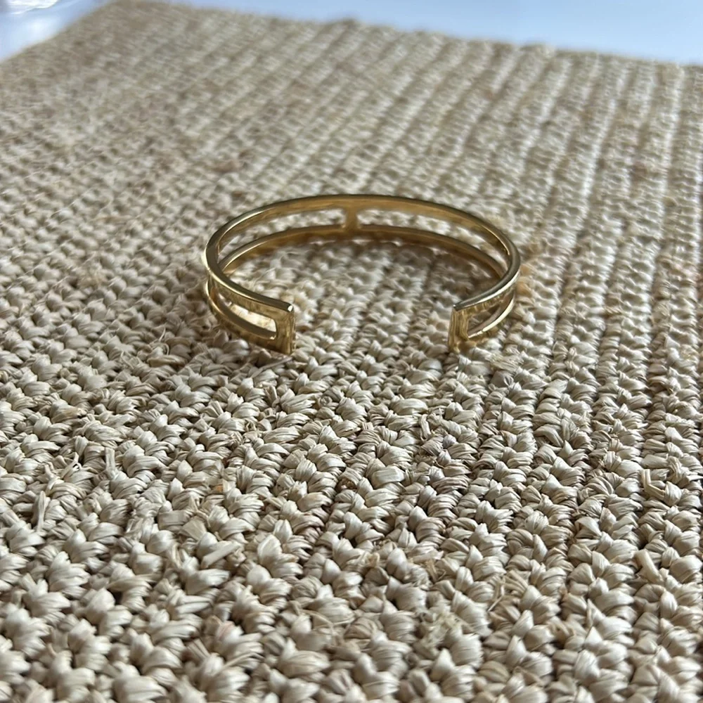 Jcrew bangle in gold, good condition - Picture 3 of 8
